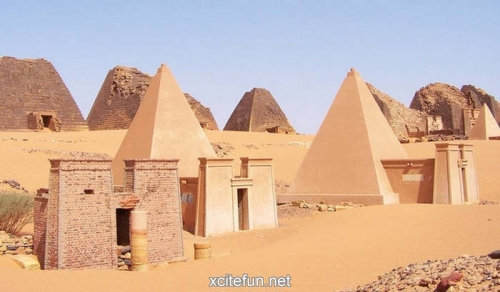 Пирамиды страны Куш в Судане